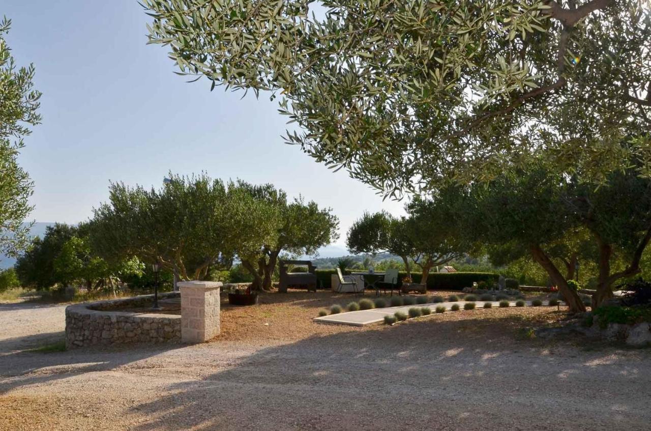 בול Villa Franka With Swimming Pool מראה חיצוני תמונה