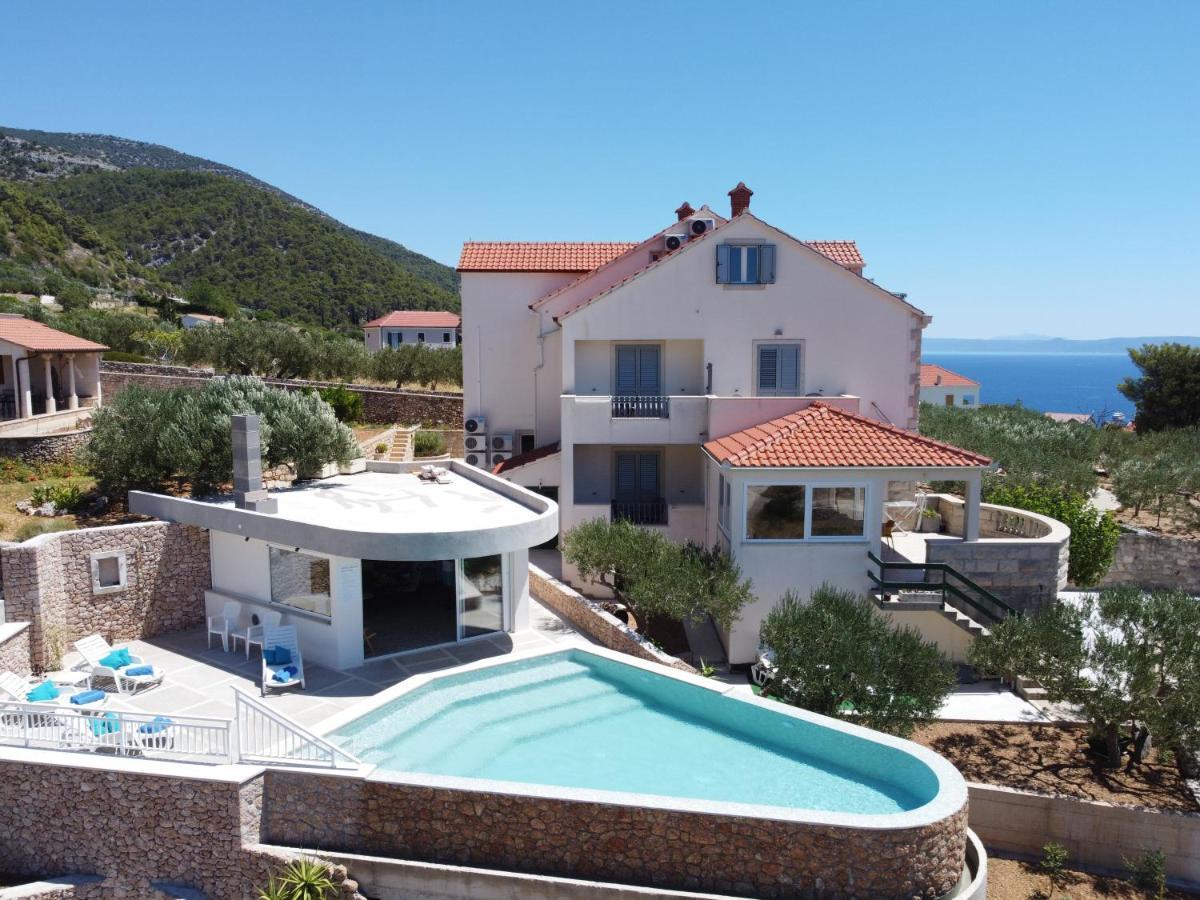 בול Villa Franka With Swimming Pool מראה חיצוני תמונה