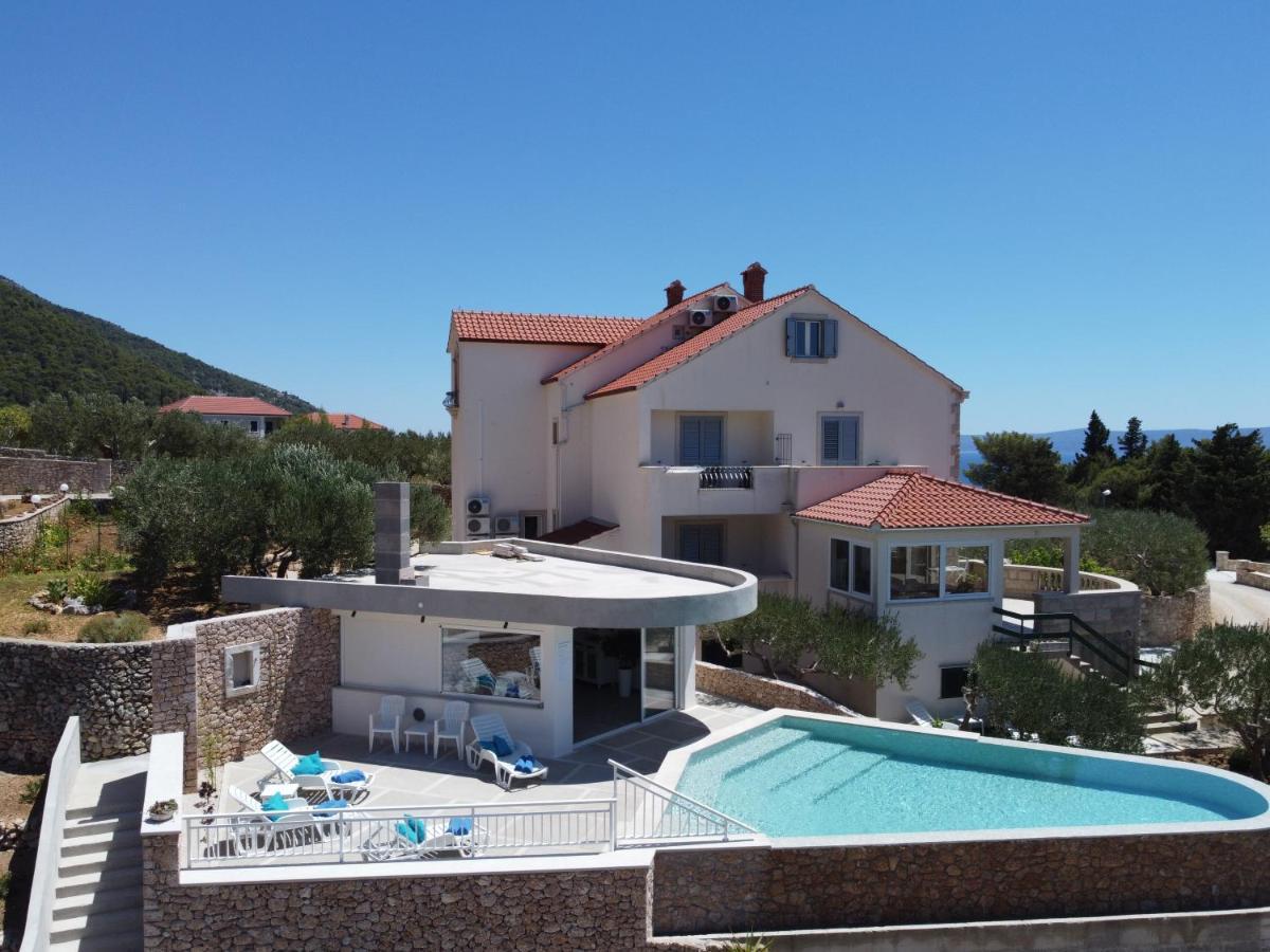 בול Villa Franka With Swimming Pool מראה חיצוני תמונה